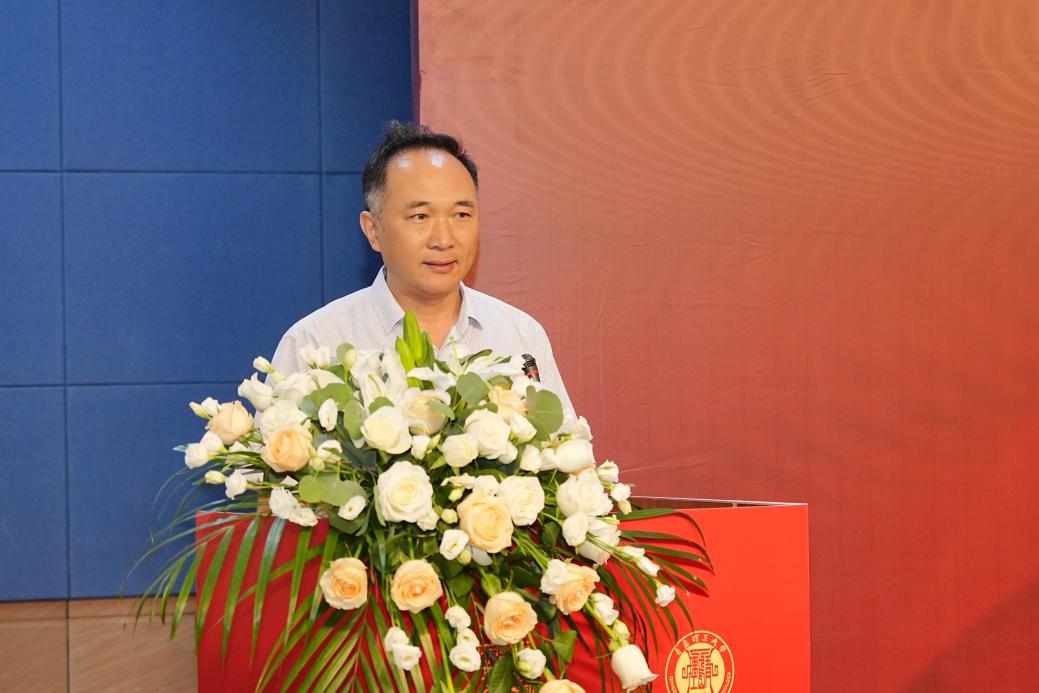 图3 beat365中文唯一官网党委常委、副校长郭建锋致辞